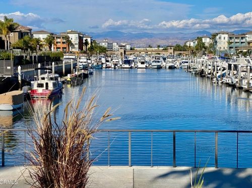 4157 Hemlock St, Oxnard CA  93035-1441 exterior