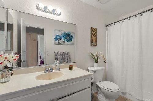 13032 Newhope St, Garden Grove CA  92843-1415 exterior