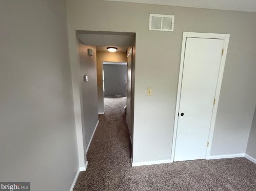 18 Frst Crk Dr, Dover DE 19904-6516 exterior