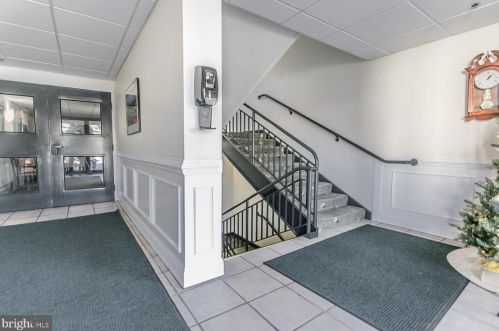 124 Brandon Rd, Norristown PA  19403-3394 exterior