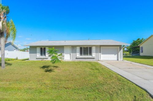 325 Fairfax Ave, Fort Pierce, FL 34983-1116