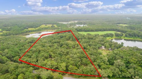 8185 180th Avenue Rd, Ocklawaha FL  32179-3750 exterior