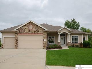 2319 174th St, Omaha, NE 68116-2743