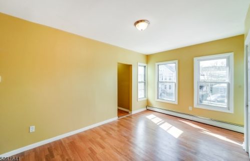 18 Straight St, Paterson NJ  07501-1024 exterior