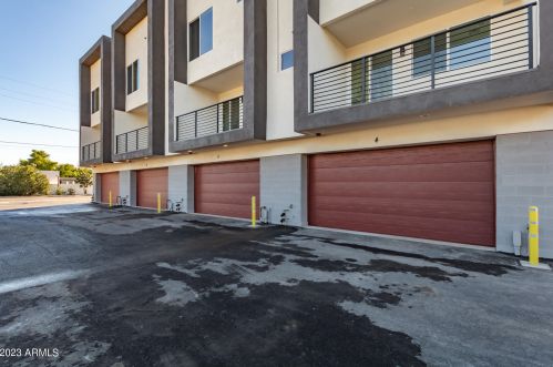 3616 12 St, Phoenix AZ 85024-1762 exterior