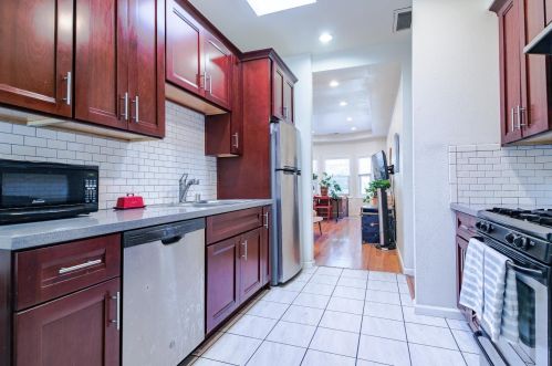 3227 Galindo St, Oakland CA  94601-2507 exterior