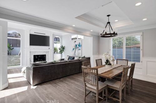 1336 1st St, Manhattan Beach CA  90266-6902 exterior