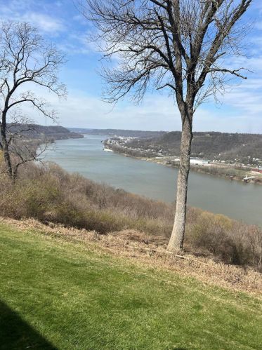 2926 Vista Ct, Covington KY  41017-3687 exterior