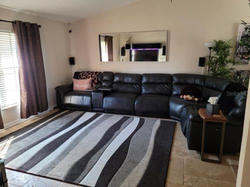 5722 Grand Canyon Dr, Orlando FL  32810-3229 exterior