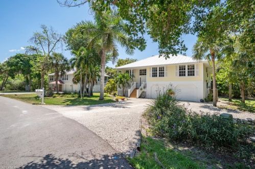 1886 Farm Trl, Sanibel, FL 33957-4118