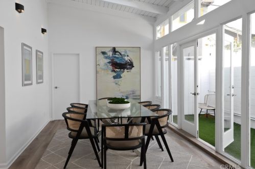 317 8th St, Manhattan Beach CA  90266-5629 exterior