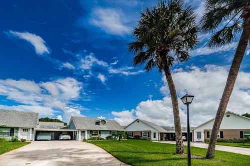 6653 Kelsey Ln, New Port Richey, FL 34653-3927