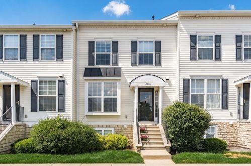 8206 Sugar Magnolia Dr, Blacklick, OH 43004-8282