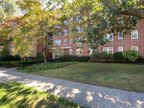 54 North St, Stamford CT  06902-2241 exterior
