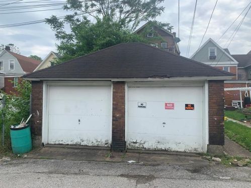 7413 Duquesne Ave, Pittsburgh, PA 15218-2507