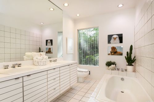 19 Montrose Pl, Huntington Station NY 11747-3403 exterior