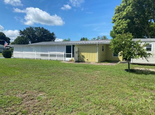 1427 Mohawk Cir, Tavares, FL 32778-2540