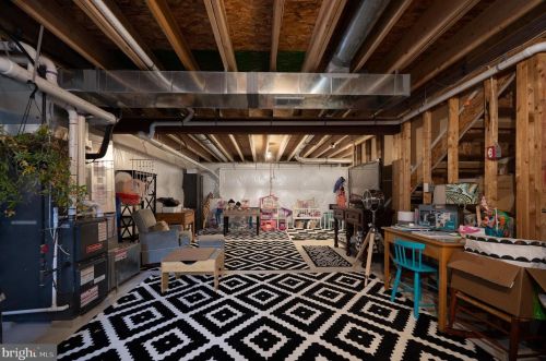 318 Bluecoat St, Dover DE  19901-8862 exterior