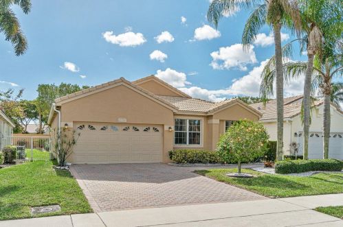 6870 Camille St, Boynton Beach, FL 33437-6053