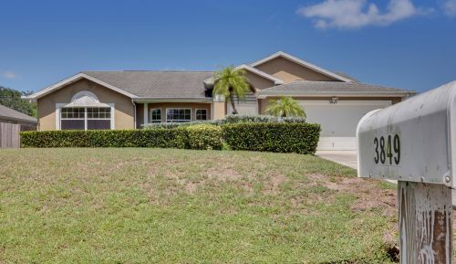 3849 Kakopo St, Fort Pierce, FL 34953-3628