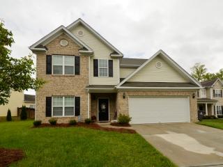 4034 Shadetree Dr, Winston Salem, NC 27107-3792