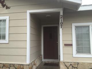 2107 Lee Rae Ct, Turlock CA  95380-6132 exterior