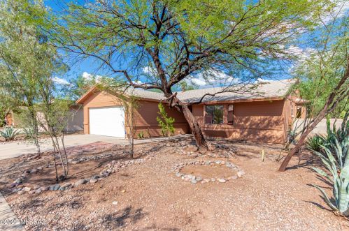 5811 Oaklands Dr, Tucson, AZ 85746-3206