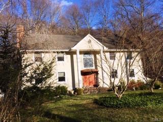 1371 Riverbank Rd, Stamford, CT 06903-2026