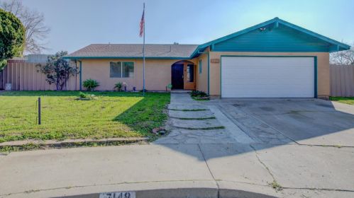 7148 Edna Dr, Winton, CA 95388-9762