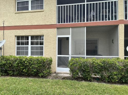 1538 Royal Green Cir, Fort Pierce FL  34952-7624 exterior