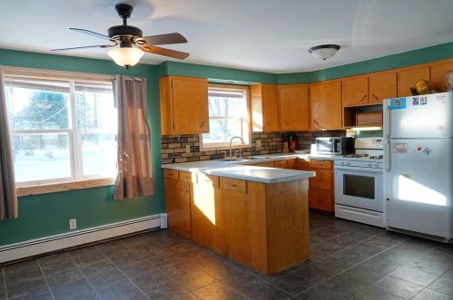 317 Gershwin St, Stetsonville, WI 54480-9748