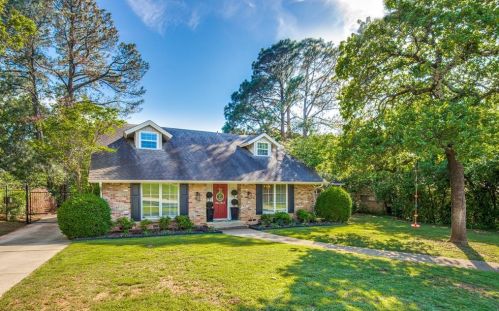 1412 Ridgecrest Cir, Denton, TX 76205-5426