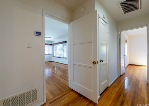 5938 Sunfield Ave, Lakewood CA  90712-1823 exterior