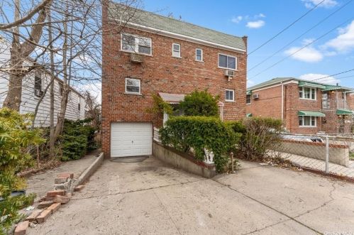 3324 Eastchester Rd, Bronx, NY 10469-2705