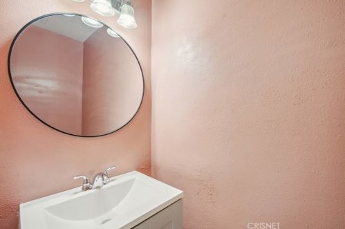 2955 Kelp Ln, Oxnard CA 93035-1623 exterior