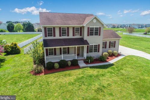 273 Chestnut Ridge Dr, Magnolia, DE 19962-1673