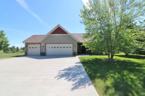 1411 Karnis Dr, Alex MN  56308-5178 exterior