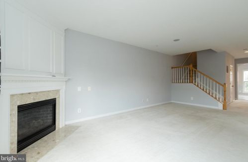 15017 Danube Way, Haymarket VA  20169-3321 exterior