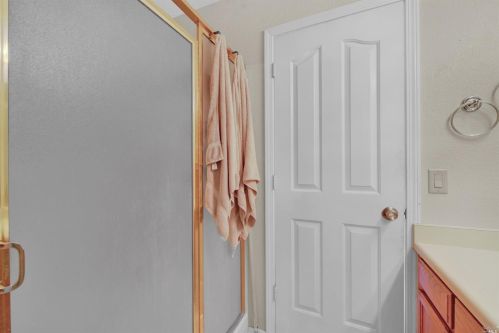 1718 Lindo St, Benicia CA  94510-2338 exterior