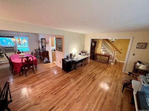 4 Frederick St, Garnerville, NY 10923-1008