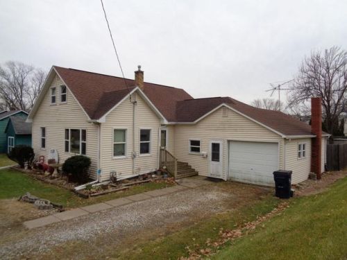 310 Wate St, Lime City, IA 52778-9560
