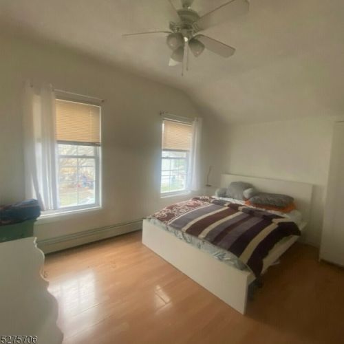 7 Garfield Ave, Paterson NJ  07506-2517 exterior