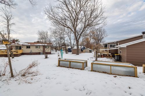 1610 Cliffview Dr, Holmen WI  54636-9649 exterior