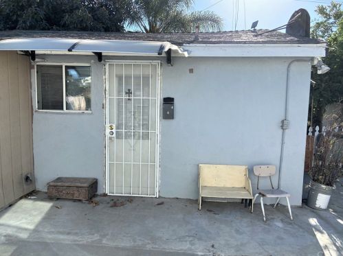 5931 Orange Ave, Long Beach CA  90805-3553 exterior