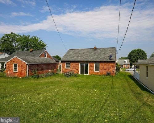 45 7th St, Mount Wolf PA  17347 exterior