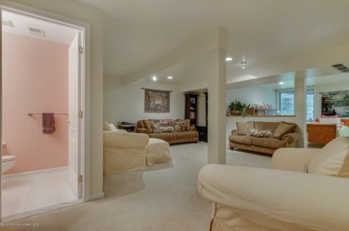 168 La Quinta Ct, Holmdel Village NJ  07733-2536 exterior