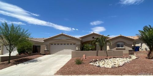 2113 Desert Lakes Dr, Bullhead City, AZ 86426-6813
