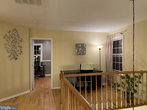 15 Trumbull Ct, Princeton NJ  08540-7060 exterior