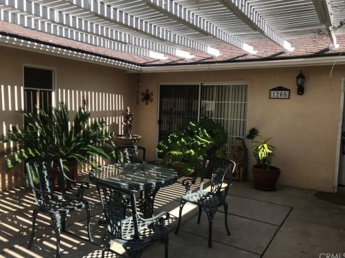 1205 Laurel Ave, Redlands, CA 92373-4947