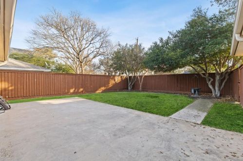 1133 Melrose Dr, Richardson TX  75080-3936 exterior